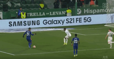 半场战报：乌迪内斯0-0博洛尼亚