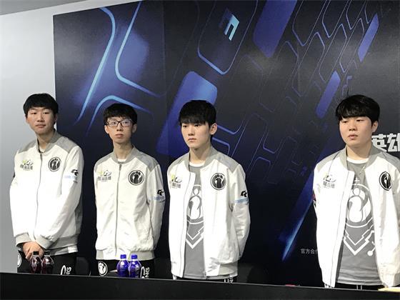 中场叫医疗 中场叫医疗